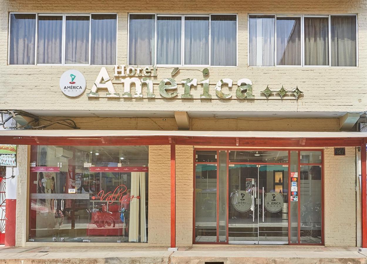 Hotel America Pucallpa Exterior photo
